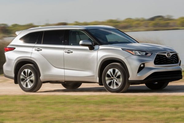 2020-Toyota-Highlander-XLE-9